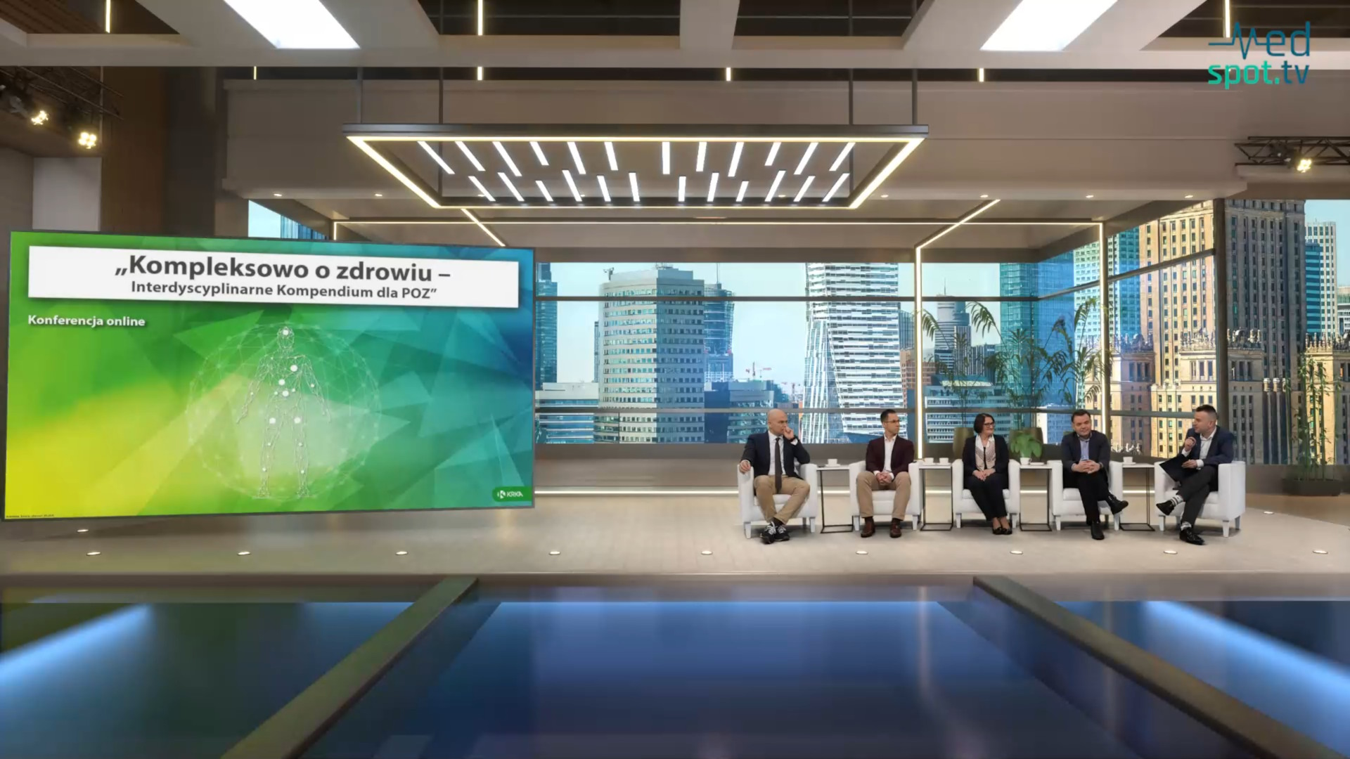 Senior w gabinecie lekarza POZ